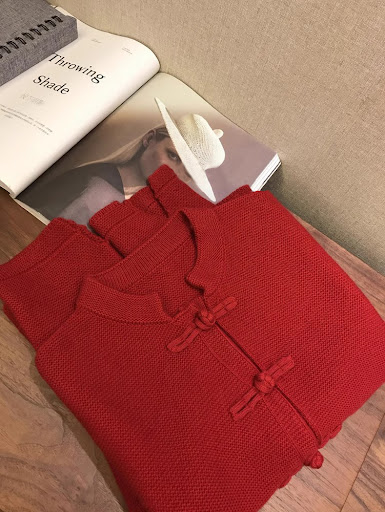 Title 19, New Chinese Red Style Buckle Knitted Cardigan S...