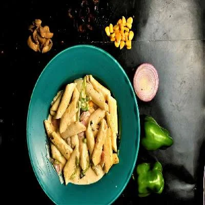 Penne In Alfredo Sauce With Chestnut Mushrooms (v)