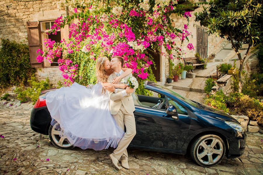 Wedding photographer Vladimir Makhonin (baralgindesign). Photo of 21 April 2015