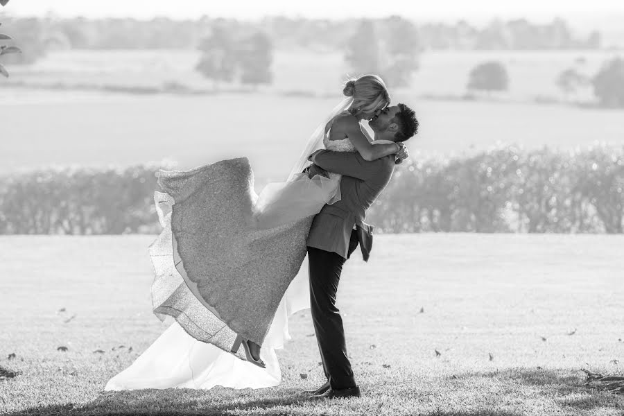 Fotografo di matrimoni Richard Johnston (lonelyhunter). Foto del 19 novembre 2018