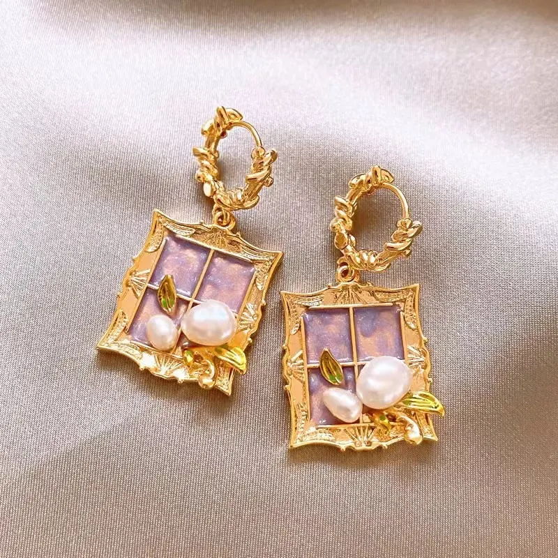Title 4, Boucles doreilles perles baroques style peintu...