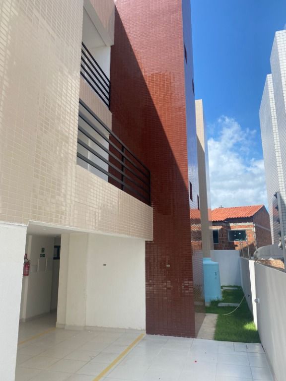 Apartamento com 2 dormitórios à venda, 58 m² por R$ 249.000,00 - Bessa - João Pessoa/PB