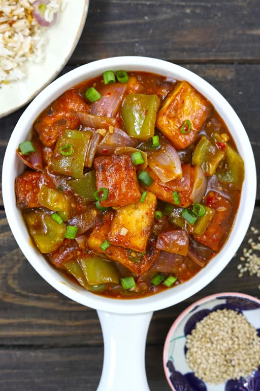 Chilli Paneer With Gravy