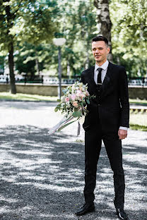 Fotógrafo de casamento Mikhail Kostin (mikhailkostin89). Foto de 17 de junho 2019