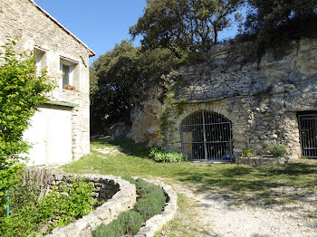 maison à Saint-Pierre-de-Vassols (84)