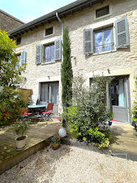 maison à Poleymieux-au-Mont-d'Or (69)