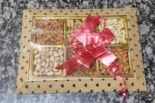 Dry Fruit Thaal