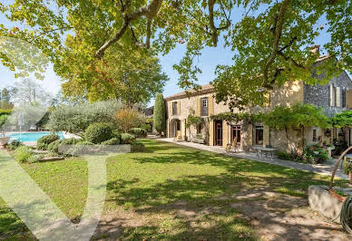 House with pool and terrace 17