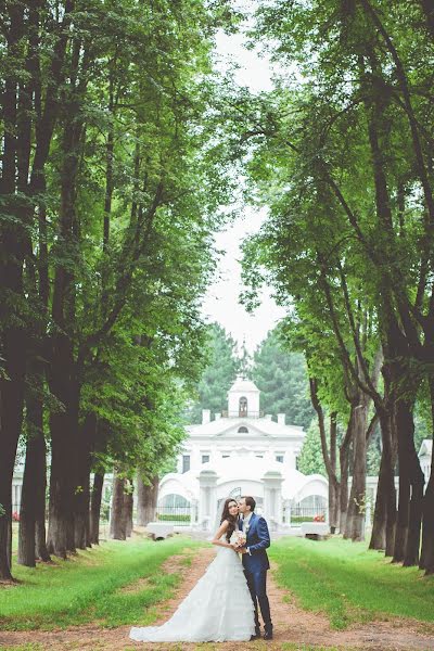 Fotógrafo de casamento Marina Pomorina (marinapomorina). Foto de 10 de março 2015