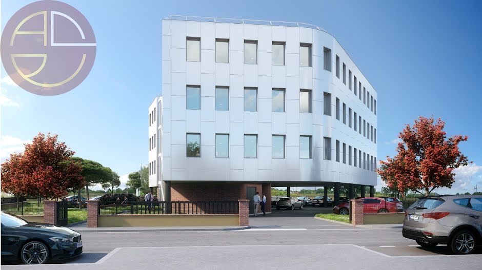 Vente locaux professionnels 1 pièce 1374 m² à Montauban (82000), 3 629 600 €