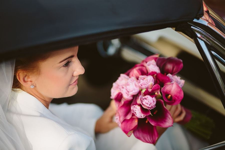 Fotógrafo de casamento Konrad Hudaś (konradhudas). Foto de 17 de abril 2015