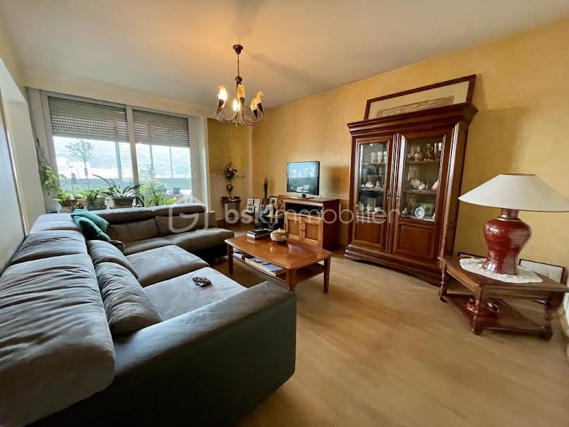 Vente appartement 5 pièces 93.37 m² à Echirolles (38130), 99 000 €