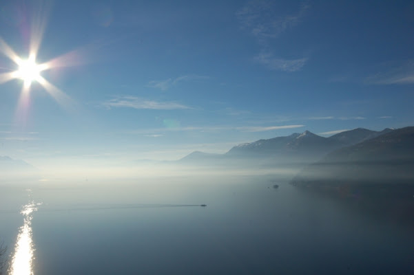 Il battelo nella nebbia di zana