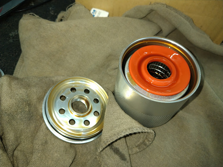 アルトのエンジンオイル交換・エンジンオイル添加剤・エンジンオイルフィルター清掃・AZオイル・HA97Sアルト🚙⟵⁠(⁠๑⁠¯⁠◡⁠¯⁠๑⁠)に関するカスタム事例の投稿画像4枚目