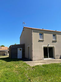 maison à Saint-Hilaire-de-Chaléons (44)
