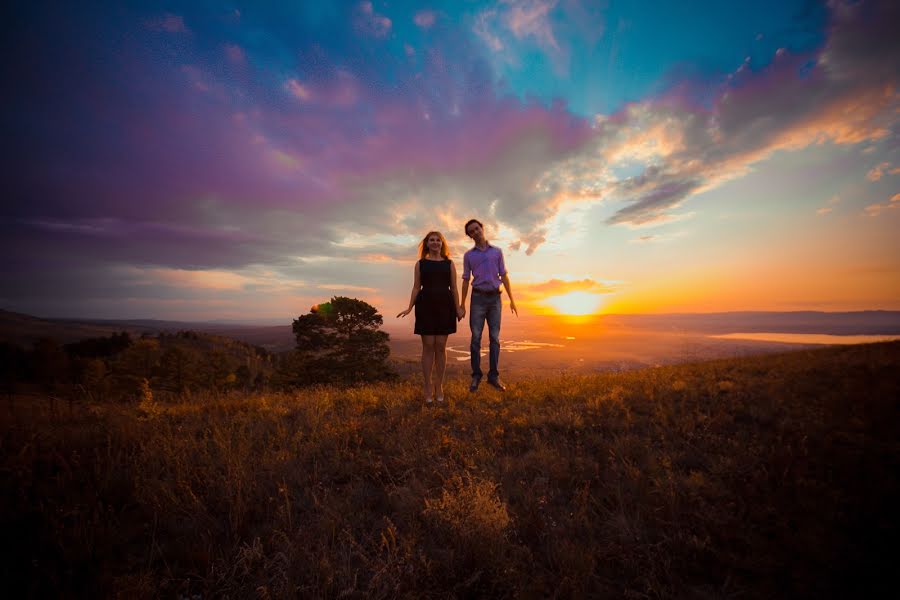 Wedding photographer Ekaterina Trocyuk (ekatirin). Photo of 15 December 2015