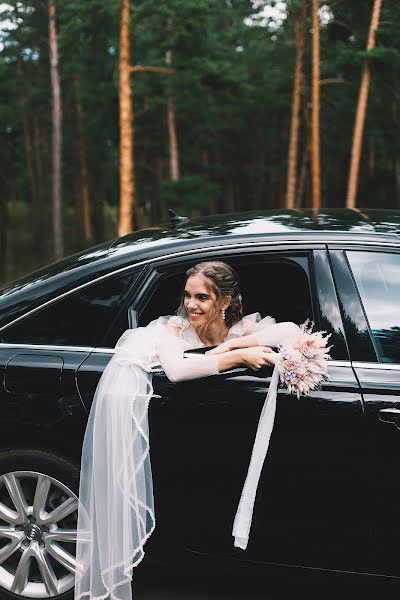 Wedding photographer Anastasiya Kulikova (ll-foto). Photo of 26 July 2021