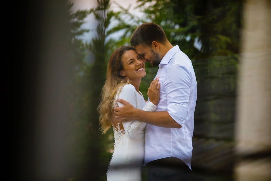 Fotografo di matrimoni Salcaian Laurentiu (laurentiu). Foto del 7 agosto 2019