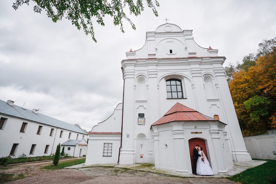 Fotógrafo de casamento Zhenya Ermakovec (ermakovec). Foto de 29 de dezembro 2017