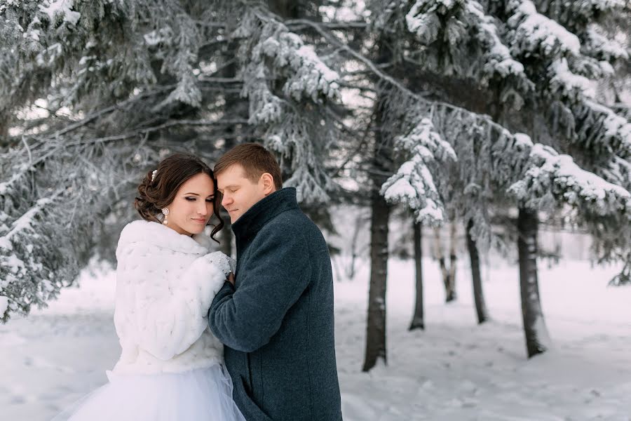 Fotograful de nuntă Aleksandr Saparov (alexsap). Fotografia din 17 martie 2016