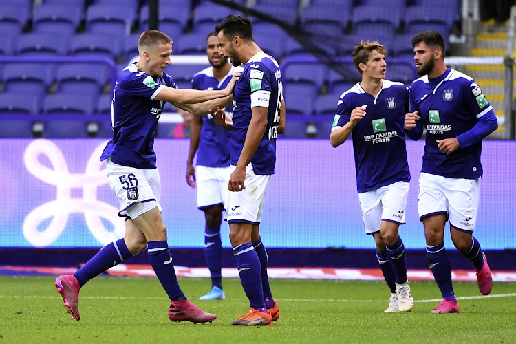 Anderlecht stelt derde outfit voor met nieuwe kleur