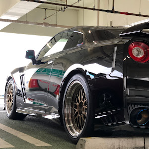 NISSAN GT-R R35