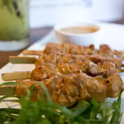 Street Chicken Satay With Peanut Sauce