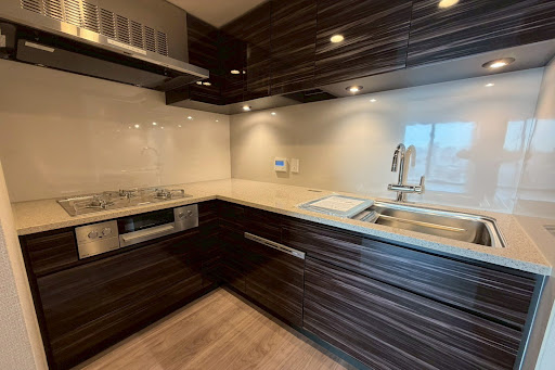 Apartment 5