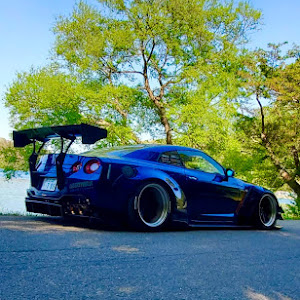 NISSAN GT-R R35