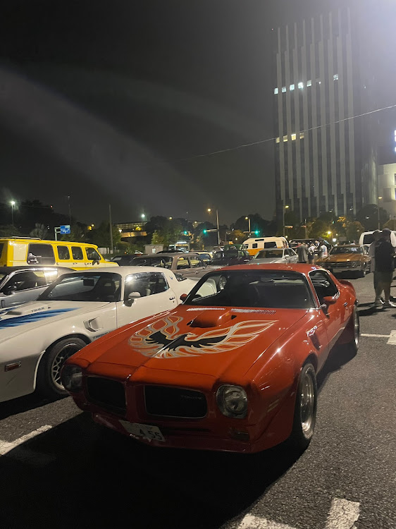 コルベット クーペのアメ車ミーティング・ポンティアックGTO・トランザム・夏の終わり・お台場に関するカスタム事例の投稿画像4枚目