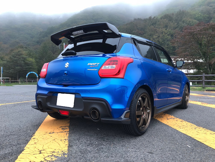 スイフトスポーツのドライブ・榛名山・スイフトスポーツZc33s・モンスタースポーツに関するカスタム事例の投稿画像2枚目