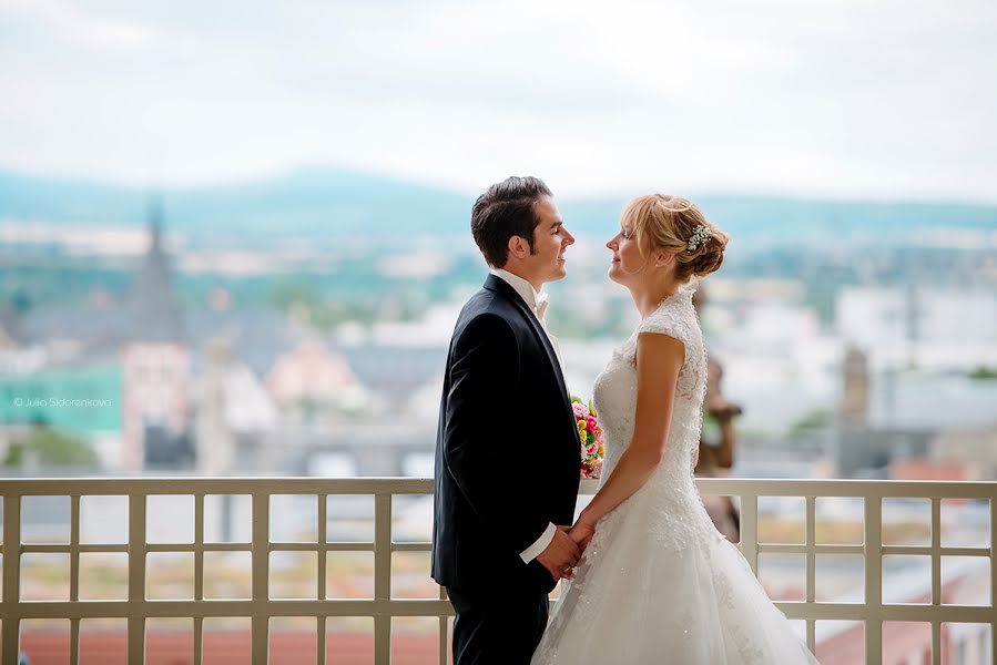 Fotógrafo de casamento Julia Sidorenkova (direktpositiv). Foto de 7 de maio 2019