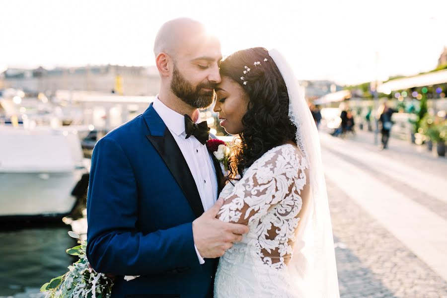 Fotógrafo de casamento Anette Bruzan (bruzan). Foto de 30 de março 2018