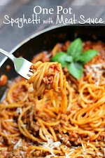 One Pot Spaghetti with Meat Sauce was pinched from <a href="http://domesticsuperhero.com/2015/07/06/one-pot-spaghetti-with-meat-sauce/" target="_blank">domesticsuperhero.com.</a>