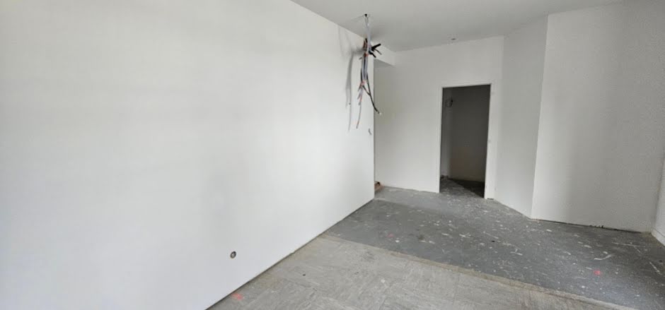 Vente maison 9 pièces 165 m² à Poitiers (86000), 159 000 €