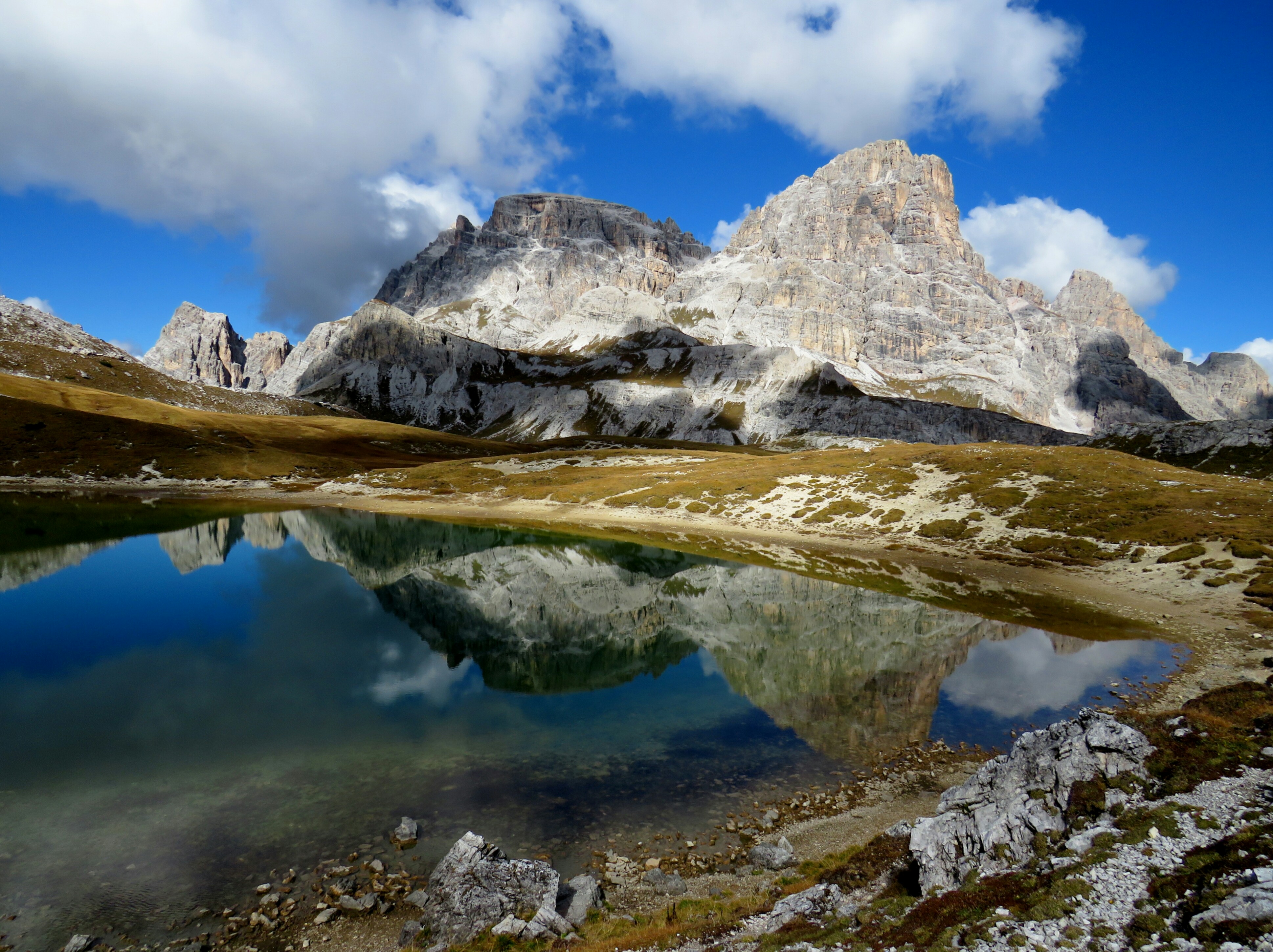 Le Dolomiti si specchiano di Giorgio Lucca