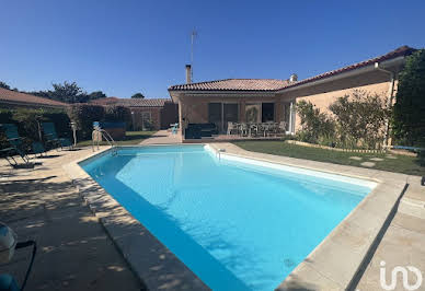 Maison avec piscine et terrasse 7