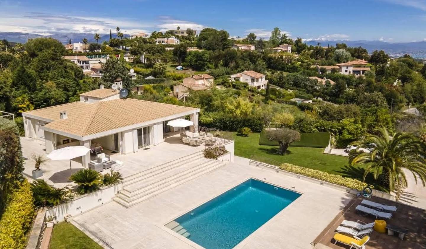 Villa with pool Cannes