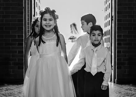 Wedding photographer Sharon Dasht (sharondasht). Photo of 16 May 2020