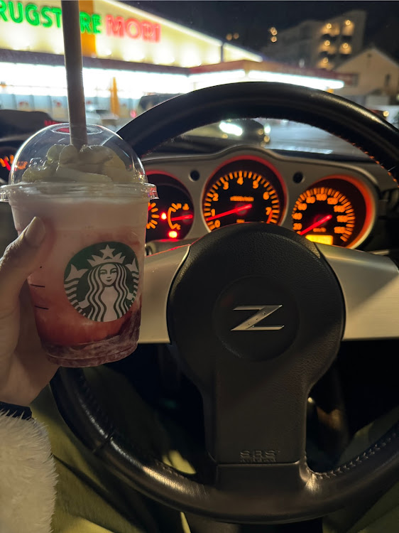 フェアレディZのフェアレディZは良いぞ・デートカー・ドライブ・いつもいいね＆コメントありがとうございますに関するカスタム事例の投稿画像3枚目