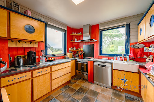 Maison contemporaine en bord de mer avec jardin 5
