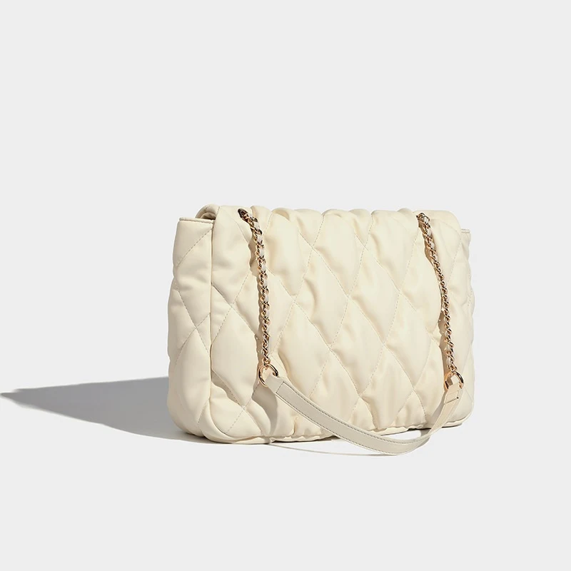 Title 9, New High-Grade Texture Niche Shoulder Messenger...