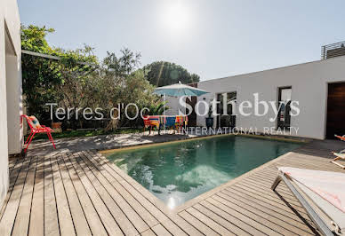 Seaside house with pool and terrace 2