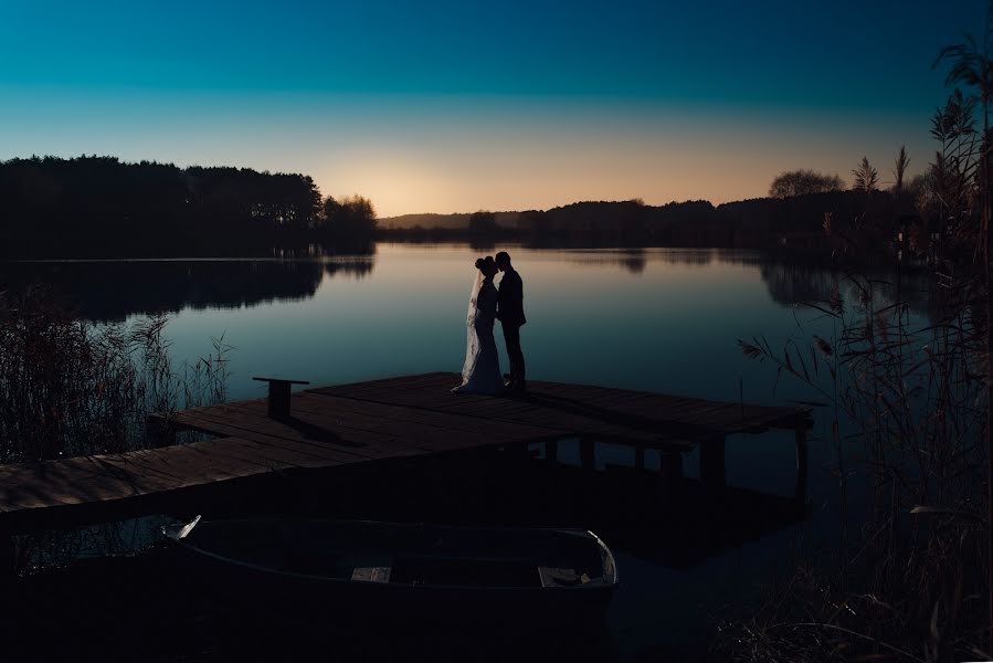 Свадебный фотограф Дмитро Лисюк (dimontito). Фотография от 1 марта 2019