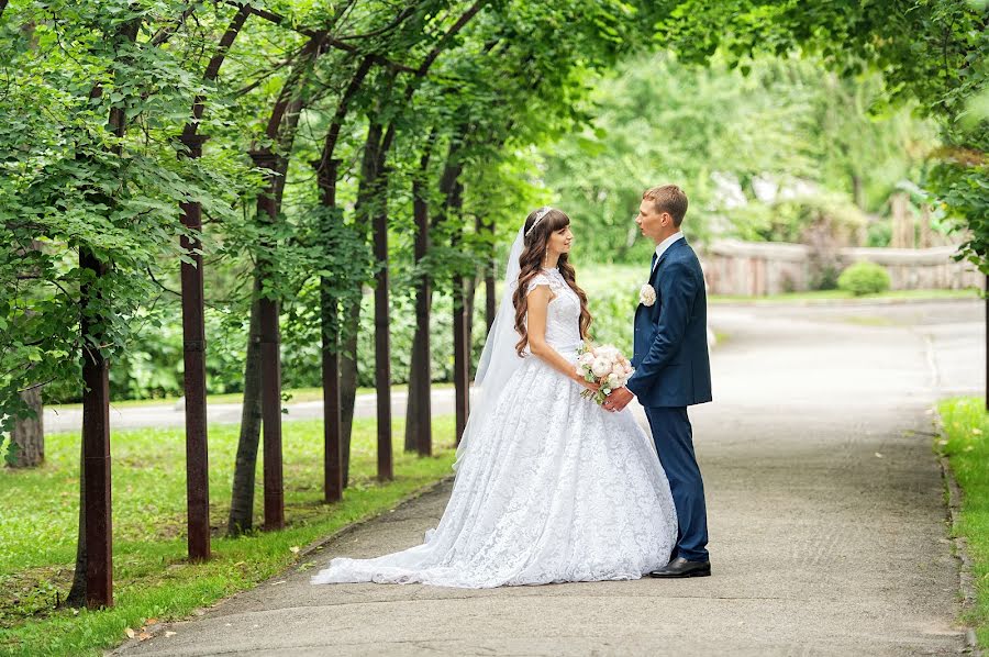 Hääkuvaaja Nataliya Koffer (koffern). Kuva otettu 2. huhtikuuta 2017