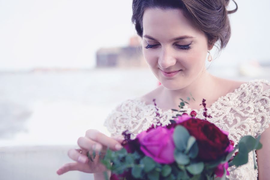 Fotógrafo de casamento Valeriy Smirnov (valerismirnov). Foto de 7 de agosto 2016