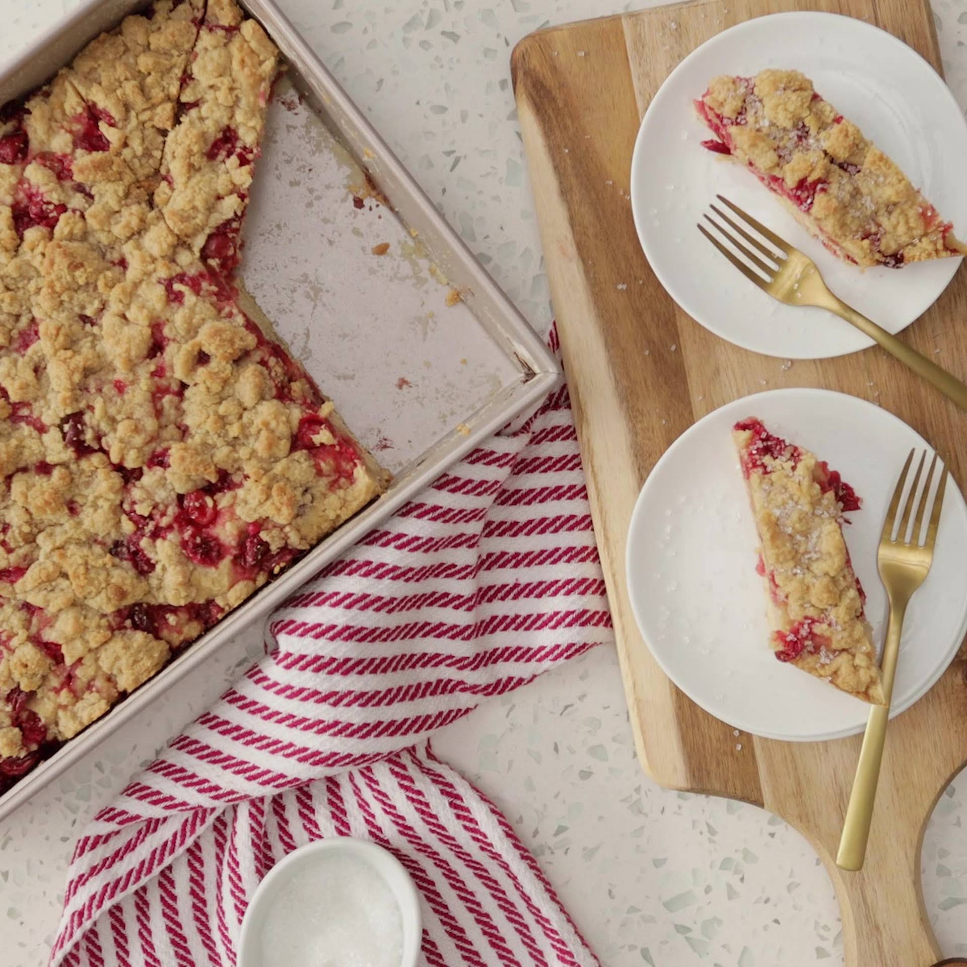 One-Bowl Cranberry Breakfast Buckle