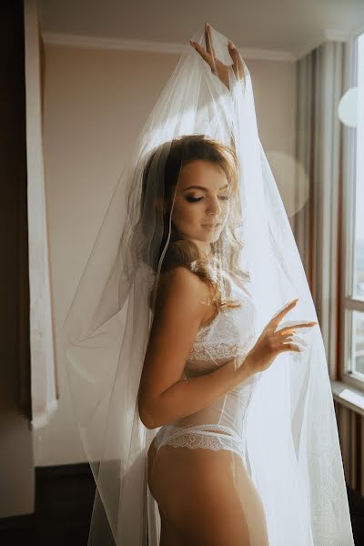 Wedding photographer Elena Kuzmina (lenakuzmina). Photo of 28 October 2019