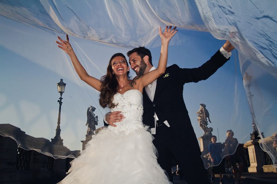 Wedding photographer Valerio Domenichini (domenichini). Photo of 14 February 2014