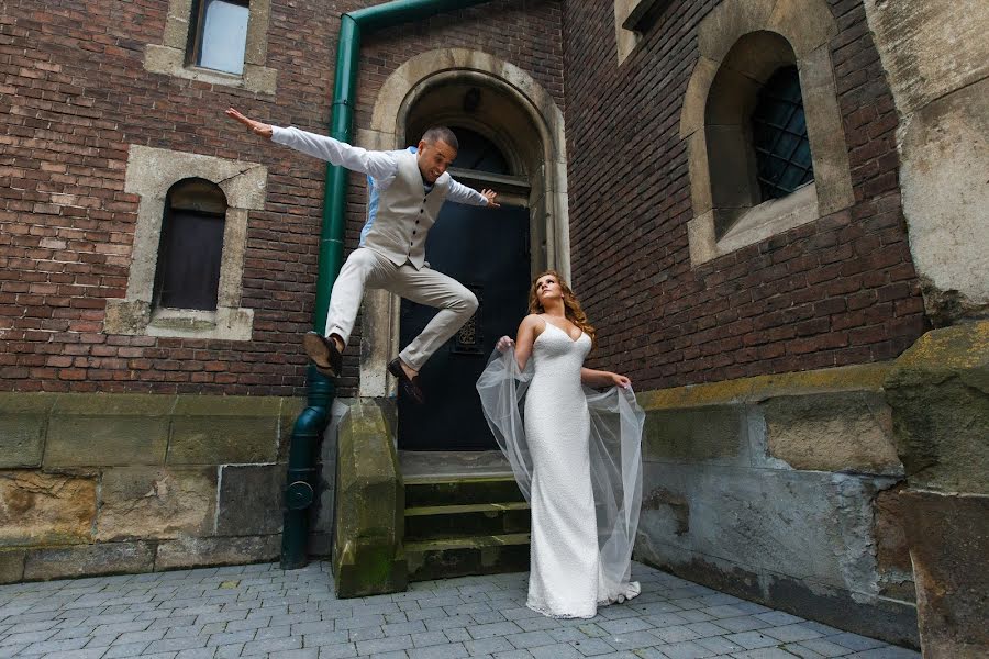 Fotógrafo de casamento Rostyslav Kostenko (rossko). Foto de 2 de dezembro 2018